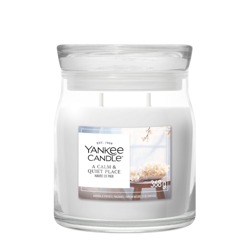 A CALM & QUIET PLACE Świeca średnia - Yankee Candle