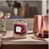 BLACK CHERRY Świeca średnia - Yankee Candle