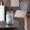 SNOW KISSED PINE Świeca duża - Yankee Candle
