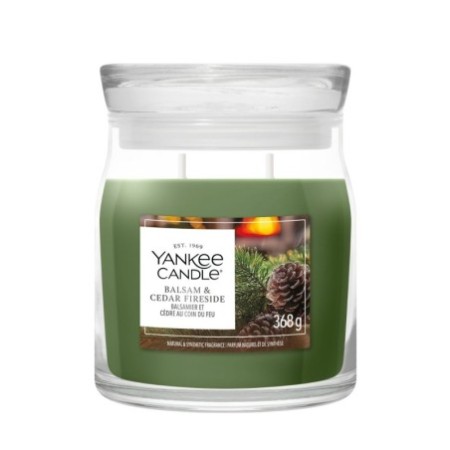 BALSAM & CEDAR FIRESIDE Świeca średnia - Yankee Candle
