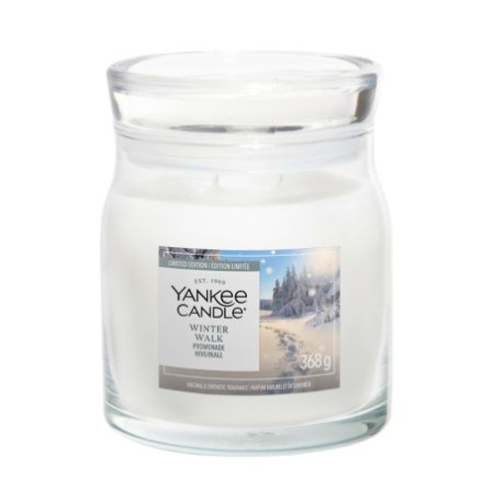 WINTER WALK Świeca średnia - Yankee Candle